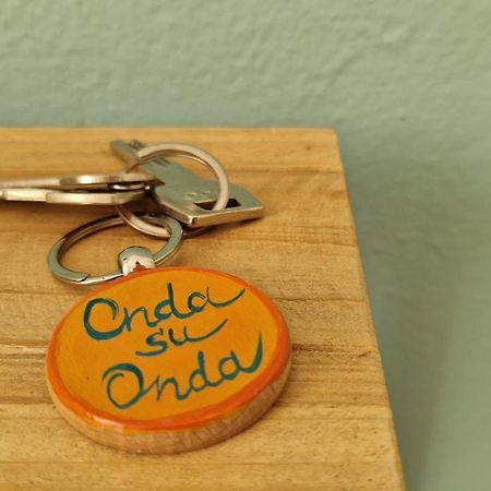 Onda Su Onda Bed & Breakfast ลาสเปเซีย ภายนอก รูปภาพ
