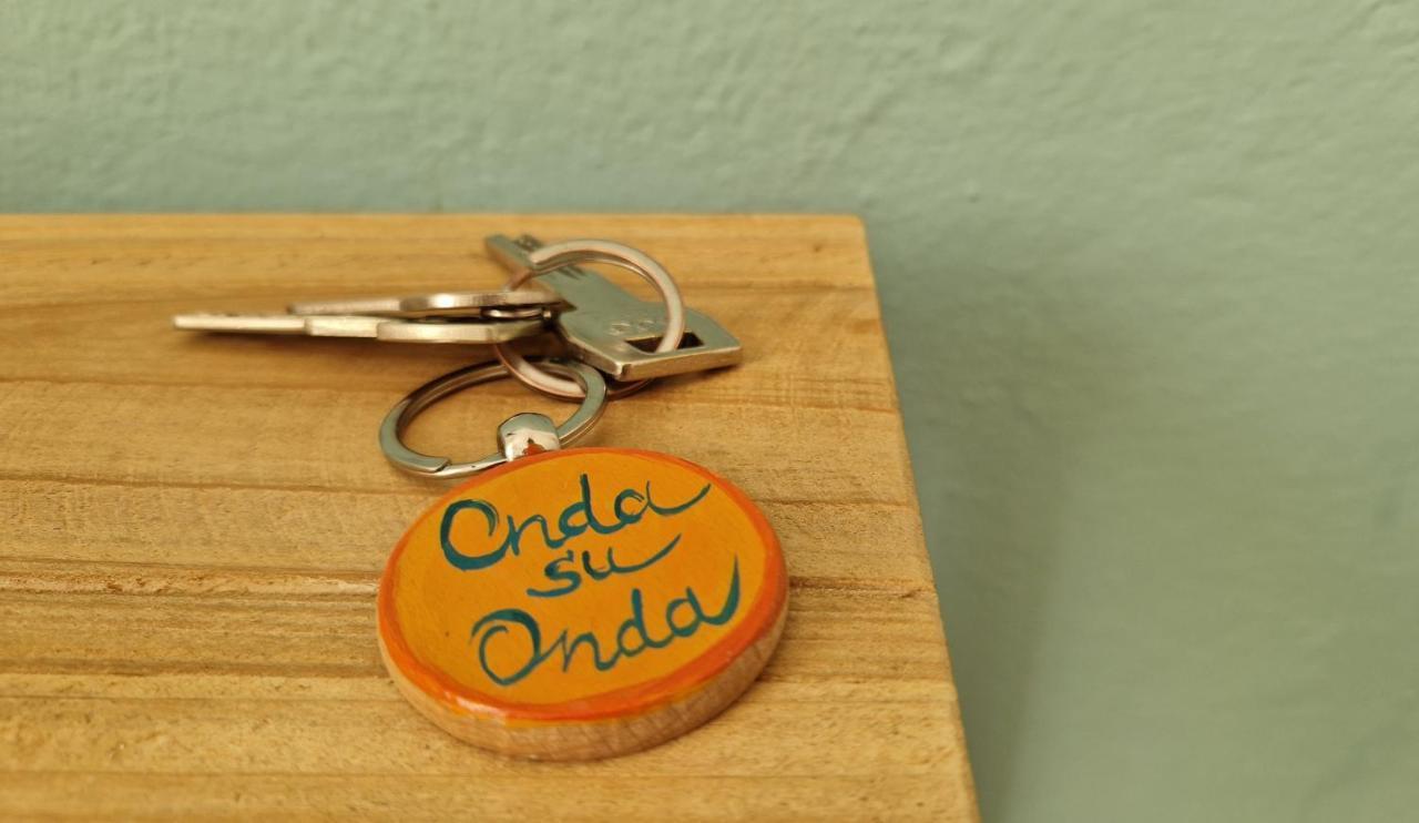 Onda Su Onda Bed & Breakfast ลาสเปเซีย ภายนอก รูปภาพ