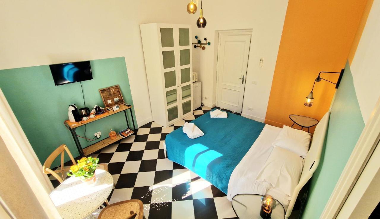 Onda Su Onda Bed & Breakfast ลาสเปเซีย ภายนอก รูปภาพ