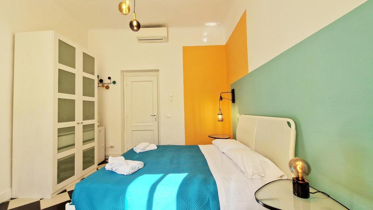 Onda Su Onda Bed & Breakfast ลาสเปเซีย ภายนอก รูปภาพ